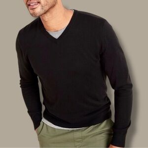 Old Navy Men’s Soft Cotton V-Neck Sweater in Black Size XL
